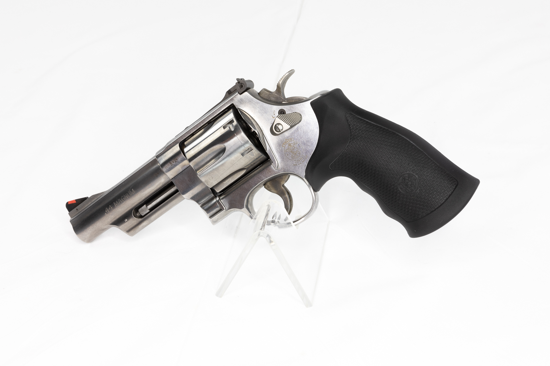 gebr. SMITH & WESSON Revolver Mod. 629 4" Lauf mit Pachmayr Gummigriff .44 Rem Mag, Zustand: Neuwertig